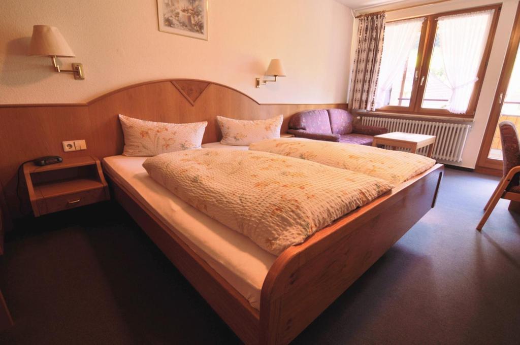 Hirschen-Dorfmuehle Hotel Biederbach Baden-Württemberg Cameră foto